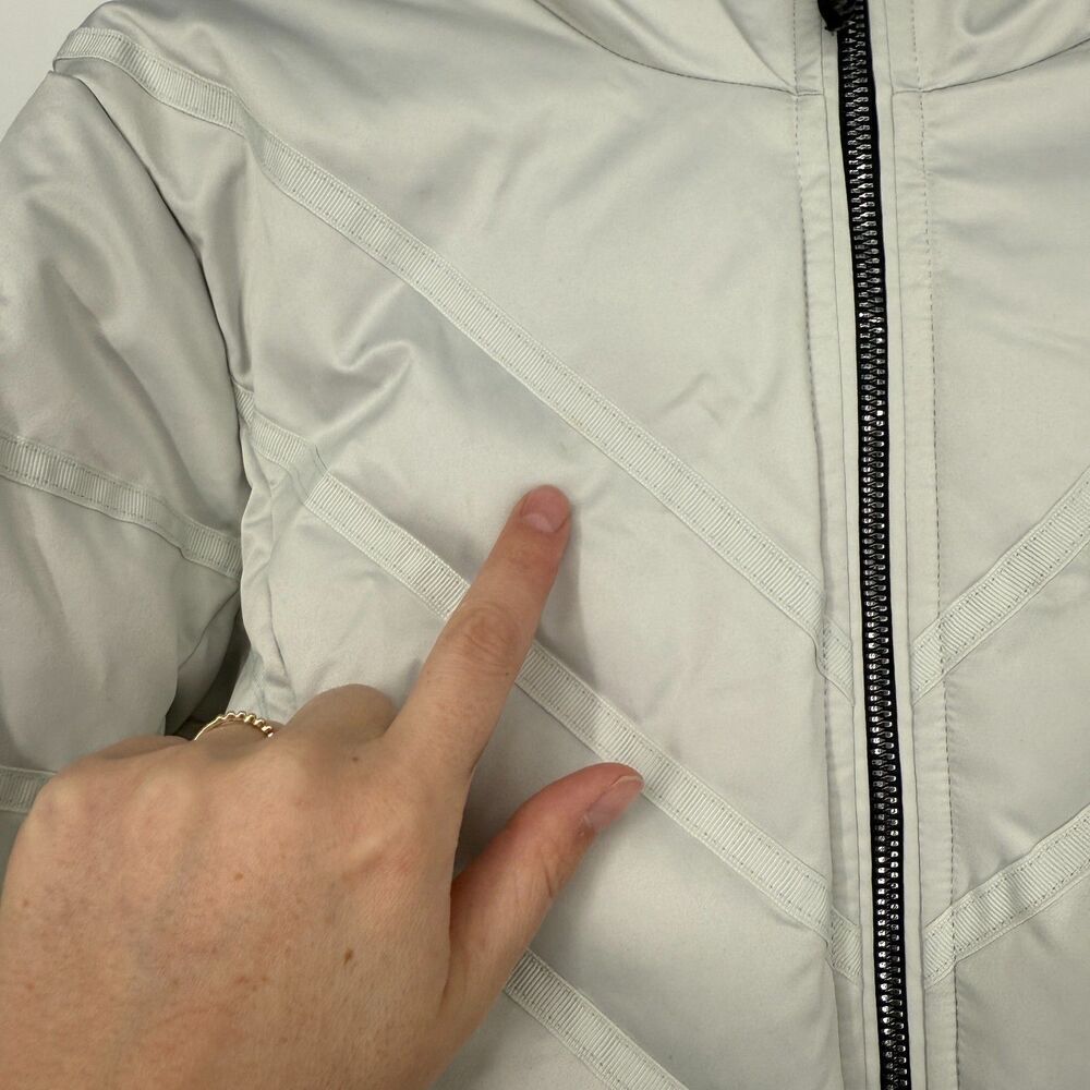 Obermeyer Jacket Coat Puffer Bombshell Hood Ski Apres Down White/Gray Women Sz 6 - Picture 10 of 16